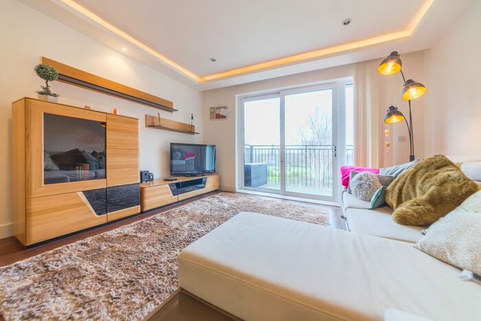 2 Bedroom Flat To Rent In Conningham Court, Dowding Drive, Kidbrooke Village, London, SE9