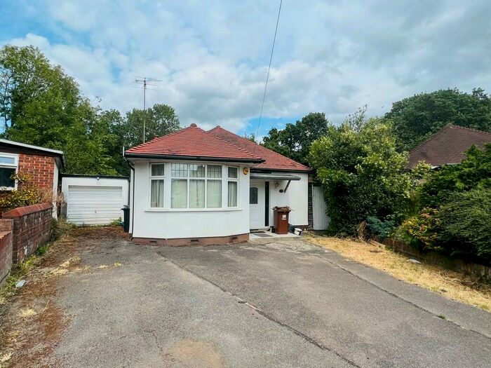 2 Bedroom Detached Bungalow To Rent In Southbourne Close, Pinner, HA5