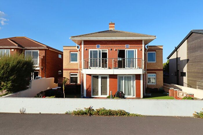 1 Bedroom Flat For Sale In Southwood Road, Hayling Island, PO11