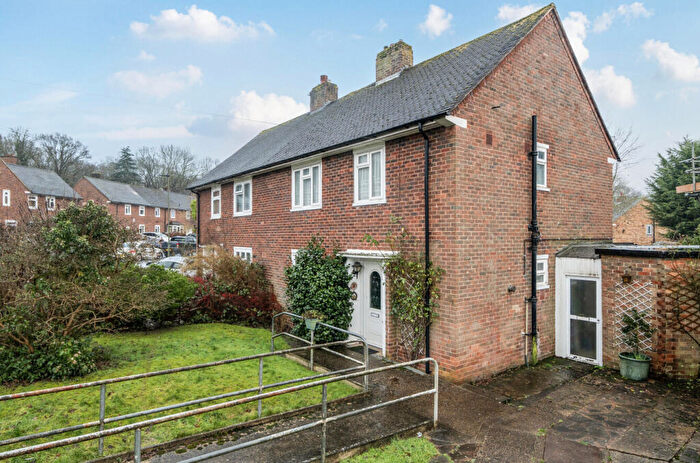 3 Bedroom Semi Detached House For Sale In Almond Way, Bromley, BR2