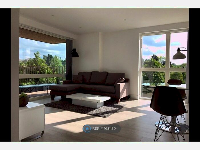 2 Bedroom Flat To Rent In Abbotsford Court, London, NW10