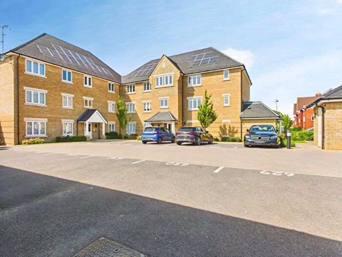 1 Bedroom Apartment For Sale In Rochford Lodge, The Boulevard, Horsham, RH12
