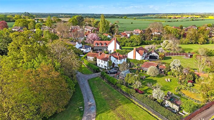 4 Bedroom Detached House For Sale In Heron Chase, Herongate, Brentwood, Essex, CM13