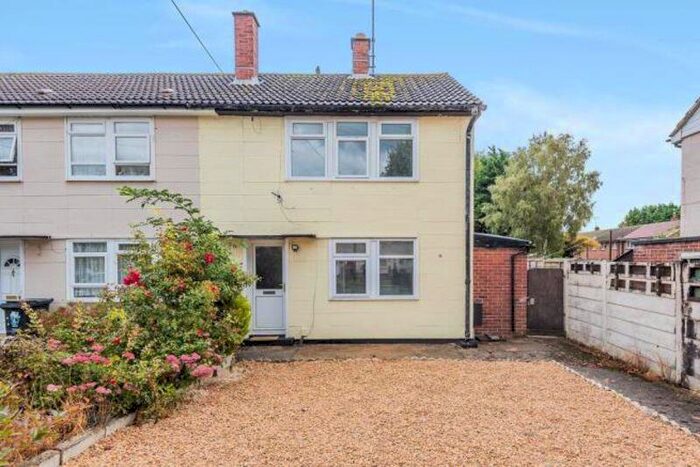 2 Bedroom End Of Terrace House To Rent In Spacious Bedroom House, Penhill Drive, Swindon, SN2