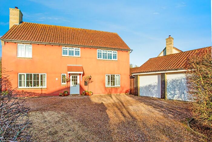 5 Bedroom Detached House For Sale In Purley Road, Lower Cambourne, Cambridge, CB23