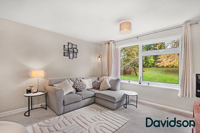2 Bedroom Flat For Sale In Chad Valley Close, Harborne, Birmingham, B17