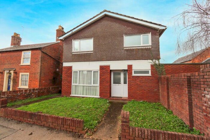 3 Bedroom House To Rent In Village Of Hockliffe, LU7