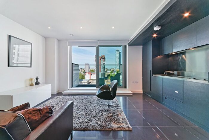 Studio To Rent In Pan Peninsula, Pan Peninsula Square, Canary Wharf, London, E14