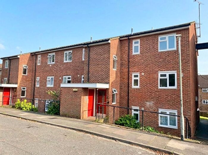 1 Bedroom Flat For Sale In Hucknall Close, Harold Hill, RM3