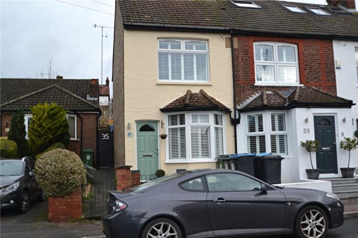 2 Bedroom End Of Terrace House For Sale In Ebberns Road, Hemel Hempstead, HP3