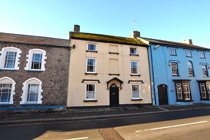 4 Bedroom Terraced House For Sale In King Street, Laugharne, Carmarthen, SA33