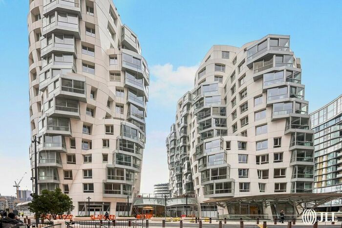 Studio To Rent In London, SW11