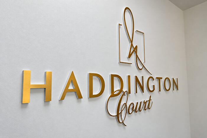 2 Bedroom Flat For Sale In Haddington Court, William Street, Herne Bay, CT6