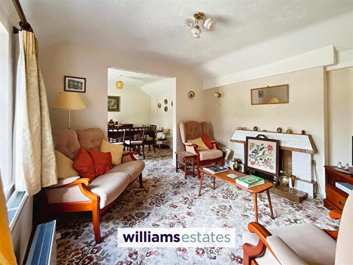 2 Bedroom Detached Bungalow For Sale In Village Road, Mold, CH7