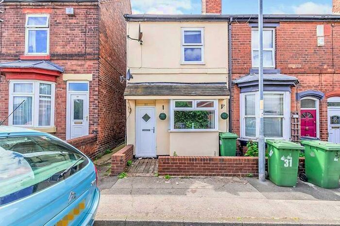 3 Bedroom Semi-Detached House To Rent In Fisher Street, Willenhall, West Midlands, WV13