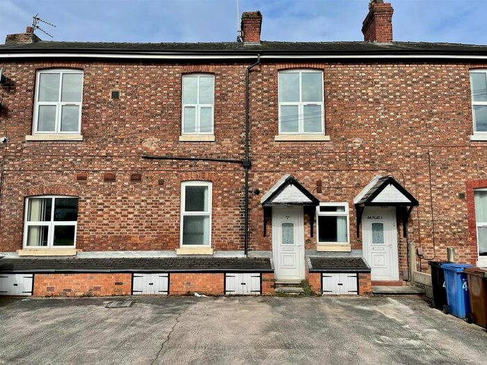 2 Bedroom Flat To Rent In Maitland Street, Offerton, Stockport, SK1