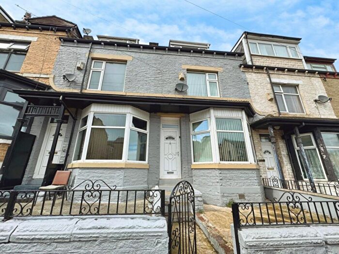 4 Bedroom Terraced House For Sale In Great Horton Road, Bradford, BD7