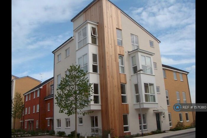 2 Bedroom Flat To Rent In Gweal Avenue, Reading, RG2