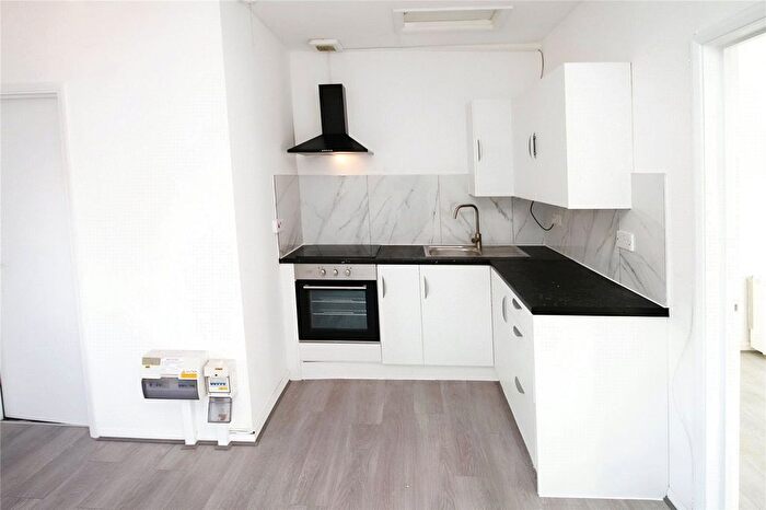 2 Bedroom Flat To Rent In Bunyan Road, Kempston, Bedford, Bedfordshire, MK42