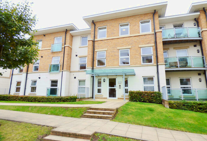 1 Bedroom Apartment To Rent In Leatherhead, KT22