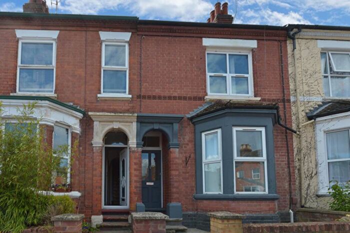 2 Bedroom Flat For Sale In Green Lane, Wolverton, Milton Keynes, Buckinghamshire, MK12