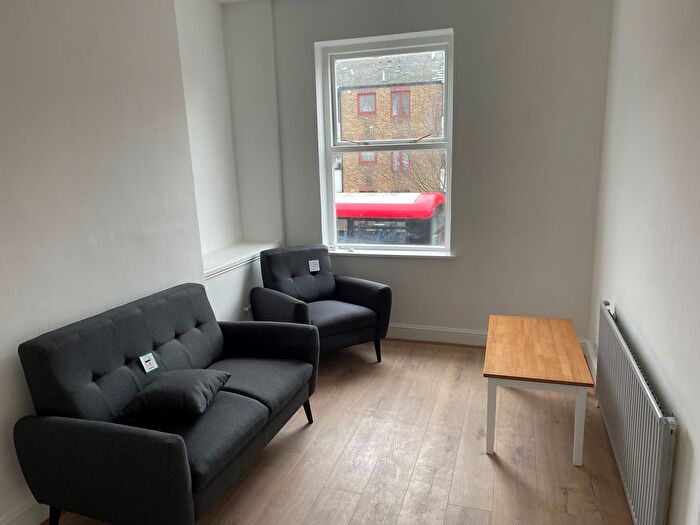 1 Bedroom Flat To Rent In Junction Road, Archway London, N19
