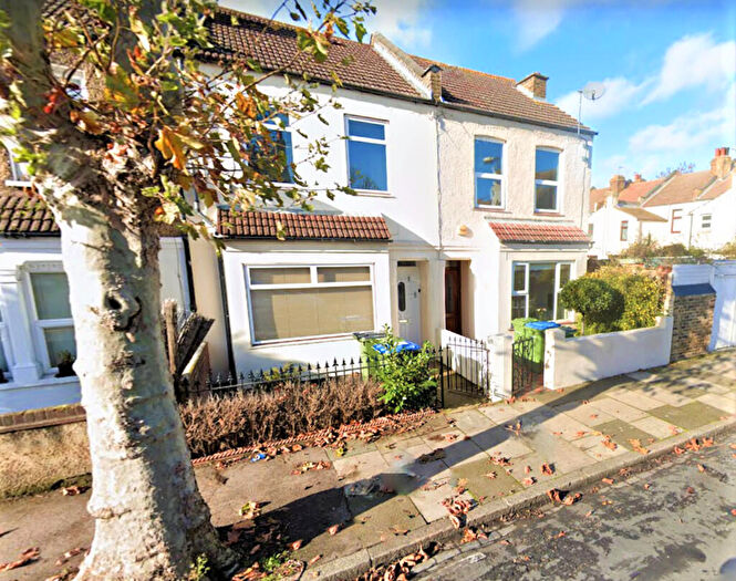 2 Bedroom Terraced House To Rent In Flaxton Road, Plumstead, SE18