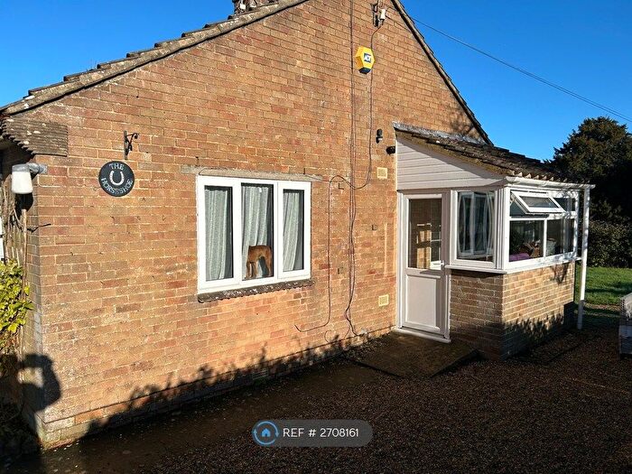 2 Bedroom Bungalow To Rent In Magpie Road, Sulgrave, Banbury, OX17