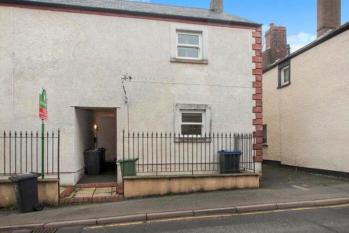 2 Bedroom Flat To Rent In Station Road, Wigton, Cumbria CA7