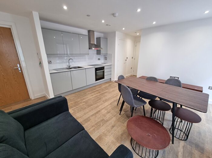 1 Bedroom Flat To Rent In Cleworth Street, Manchester, M15
