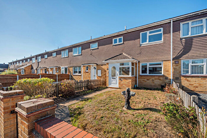 3 Bedroom Terraced House For Sale In Daniel Close, Grays, RM16