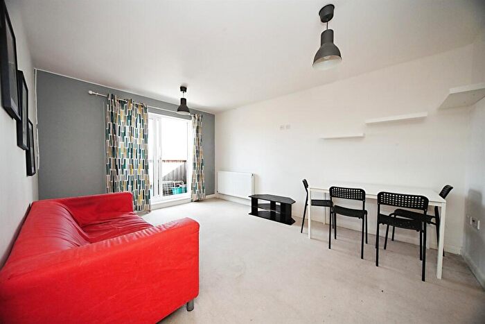 1 Bedroom Flat For Sale In Dudley Street, Luton, LU2