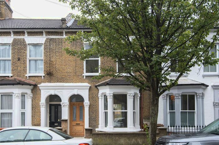 4 Bedroom Terraced House To Rent In Glenarm Road, Hackney, E5