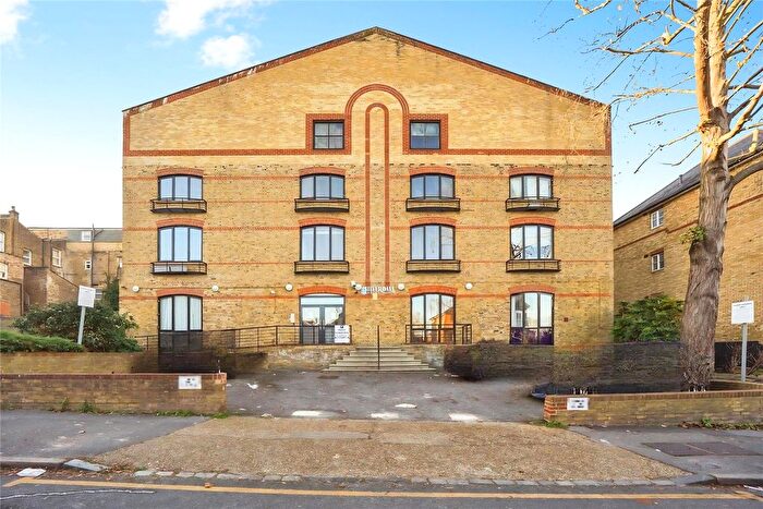 1 Bedroom Flat For Sale In Silverdale, London, SE26