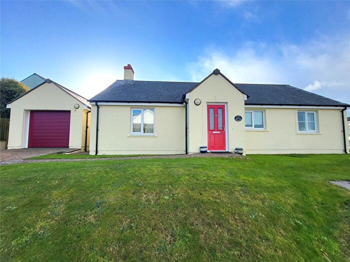 2 Bedroom Bungalow For Sale In Swanswell Close, Broad Haven, Haverfordwest, Pembrokeshire, SA62