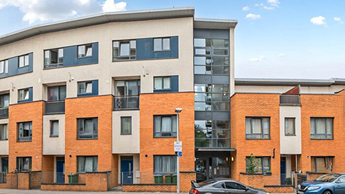 1 Bedroom Flat To Rent In Old Pearson St, London, SE10