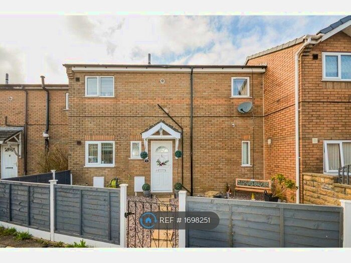 3 Bedroom Terraced House To Rent In Elton Grove, Buxton, SK17