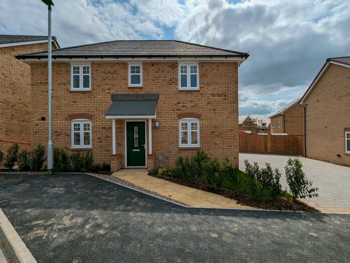 3 Bedroom Detached House To Rent In Buchanan, Willowsway Road, Wixams, MK42