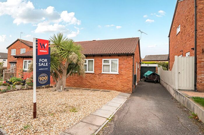 2 Bedroom Bungalow For Sale In Woodrush Close, Taunton, Somerset, TA1