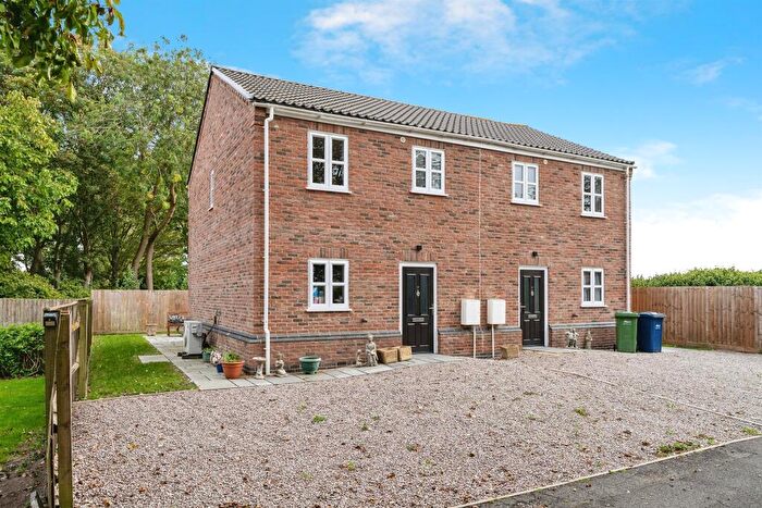 3 Bedroom Semi-Detached House For Sale In Church Road, Christchurch, PE14