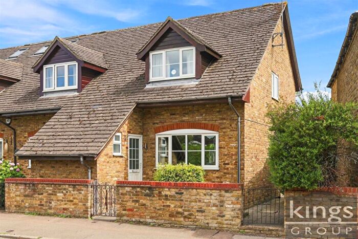 3 Bedroom End Of Terrace House For Sale In Bengeo Street, Hertford, SG14