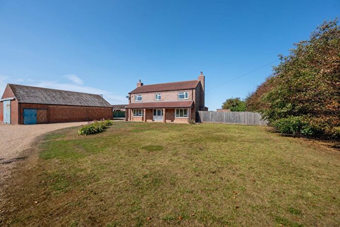 4 Bedroom Detached House For Sale In Walsoken, Wisbech, PE14