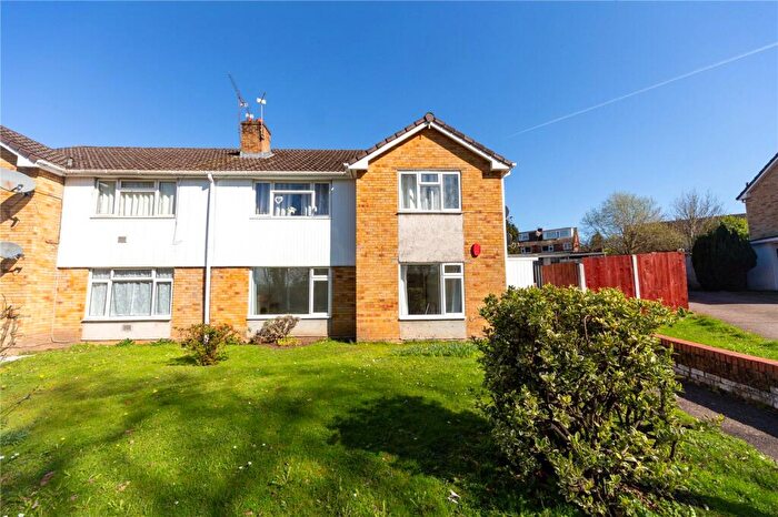 2 Bedroom Maisonette To Rent In Ontario Way, Lakeside, Cardiff, CF23