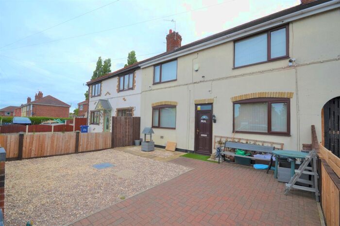 4 Bedroom Terraced House To Rent In King Georges Road, New Rossington, Doncaster, DN11