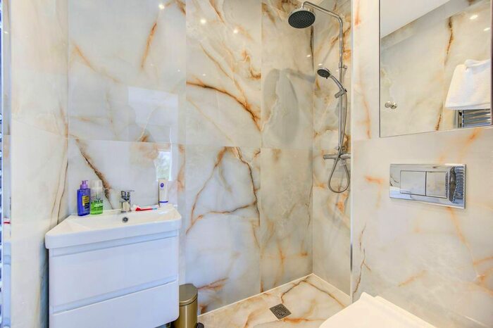 1 Bedroom Flat To Rent In New Kings Road, Parsons Green, London, SW6