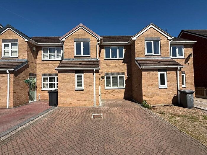 3 Bedroom Town House For Sale In Woodside View, Bolton Upon Dearne, Rotherham, S63