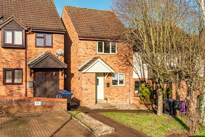 2 Bedroom House For Sale In Mayflower Close, Codicote, SG4