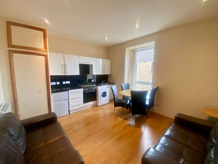 1 Bedroom Flat To Rent In Blackness Road, Dundee, DD1