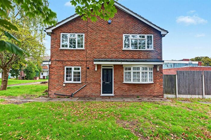 3 Bedroom End Of Terrace House For Sale In Saxon Green, Nottingham, NG7