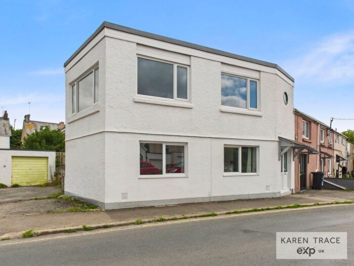 2 Bedroom Flat For Sale In Moorland Road, Par, PL24